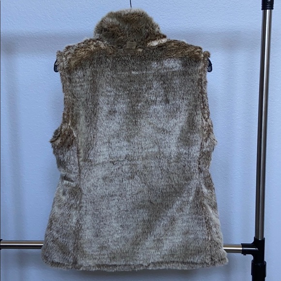 Gap reversible faux fur vest - Picture 5 of 5